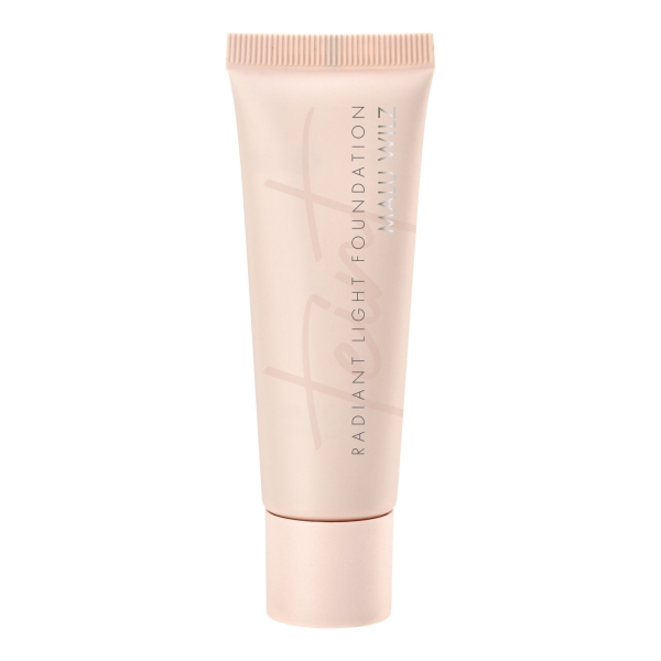 Radiant Light Foundation - fond de ten natural, iluminator cu protecție împotriva luminii albastre